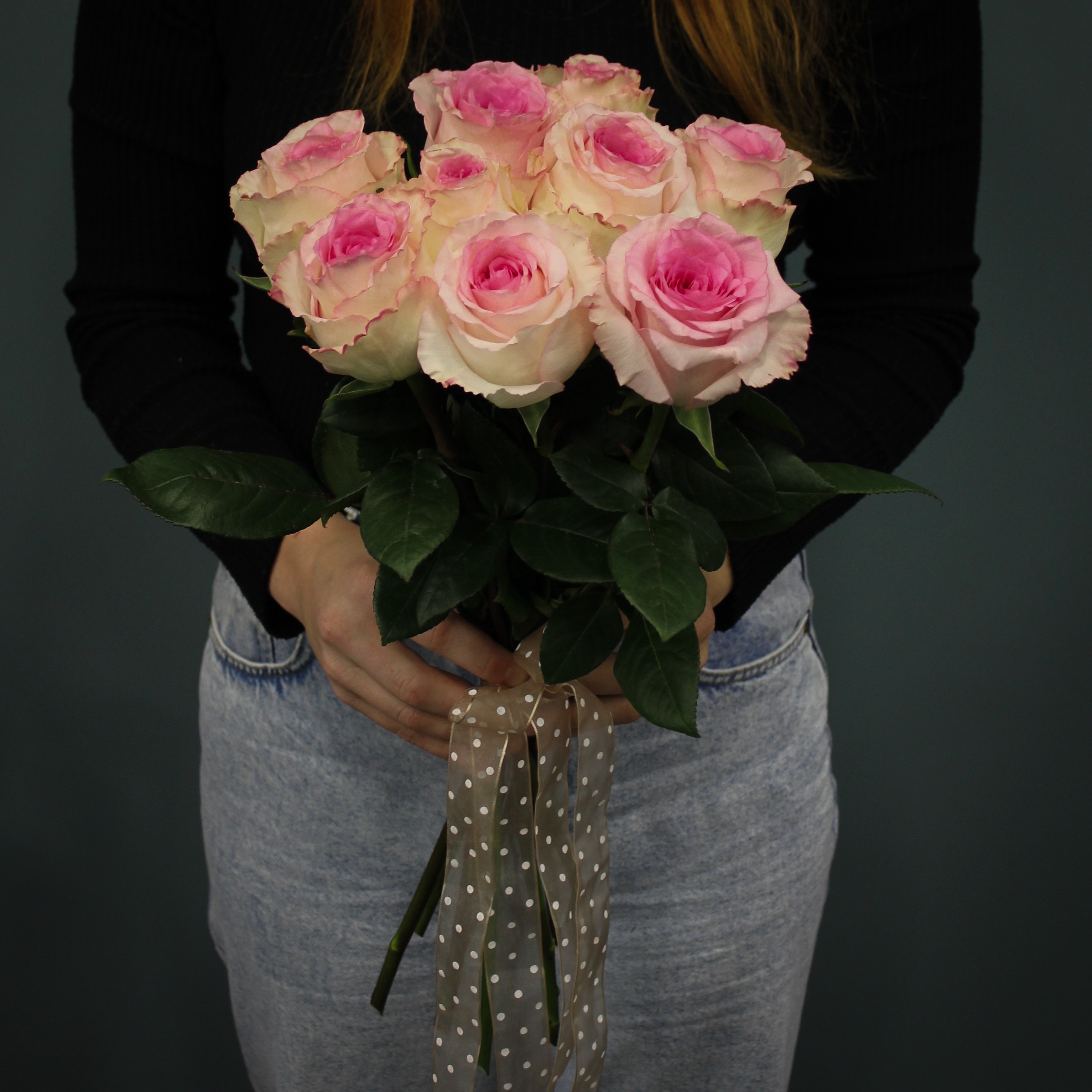 9 бело-розовых роз Эквадор